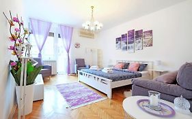 Zen City Center Apartment & Garage Nearby